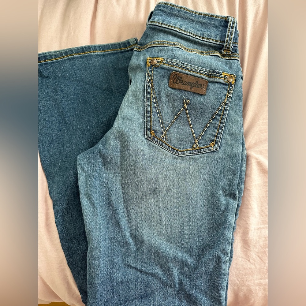 Women’s Wrangler retro mae boot cut jeans